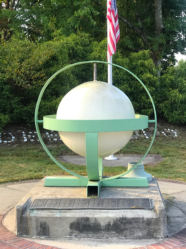 Deerfield Globe World War II Memorial: Windsor, Connecticut
